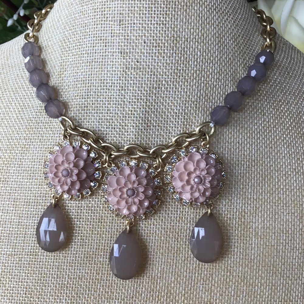 Lia Sophia EXOTIC BLOOM Statement Bib Necklace 16-19" Collar Choker Chain Gold